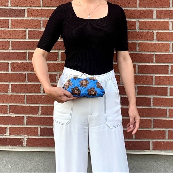 Vintage Embossed Floral Leather Clutch/Wristlet/Crossbody & 2 Chain Styles - Picture 3 of 14